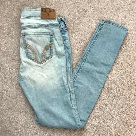 Hollister Denim - Hollister Light Washed Skinny Jeans Sz 3R
